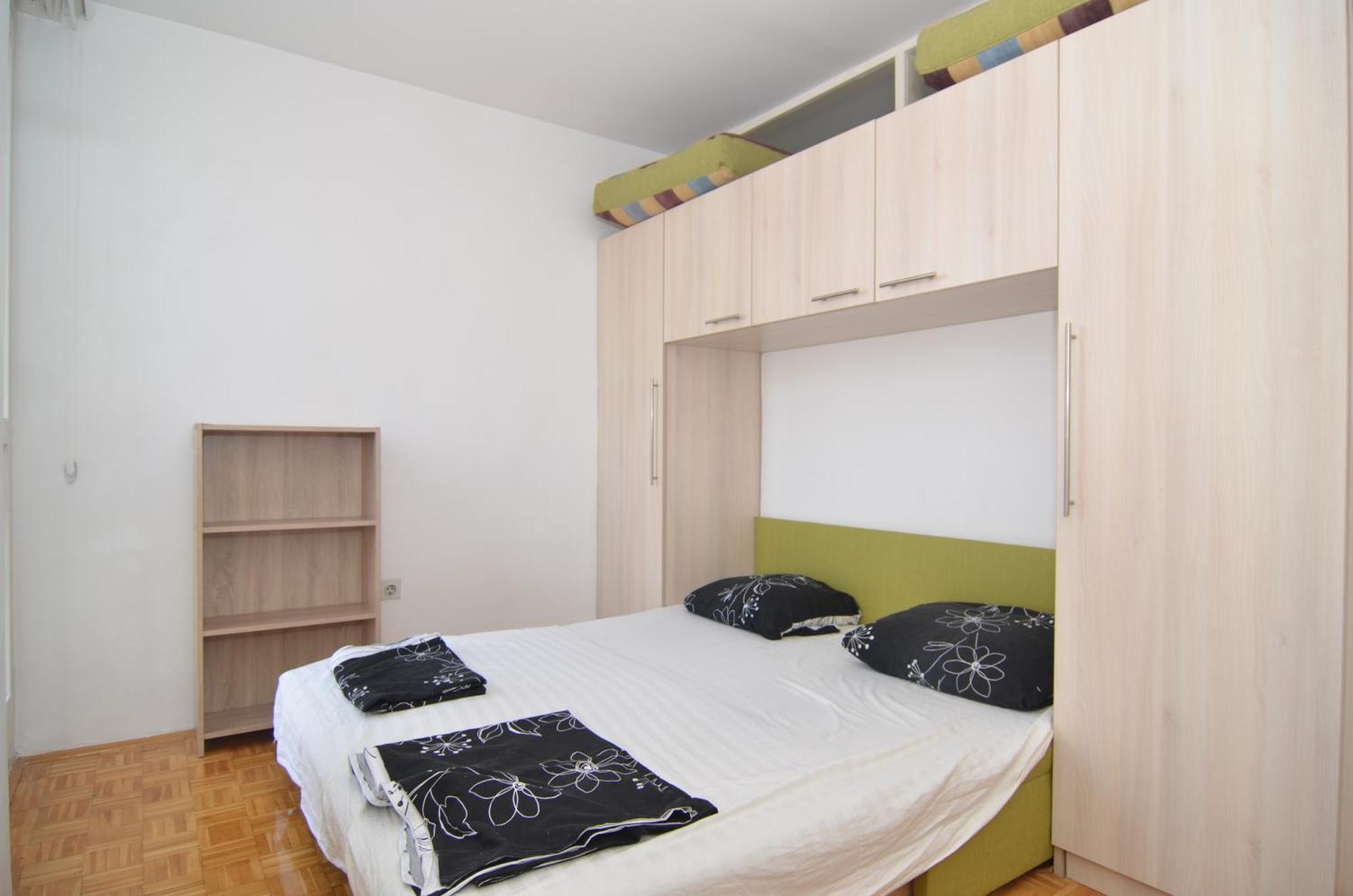 Apartment Nl
